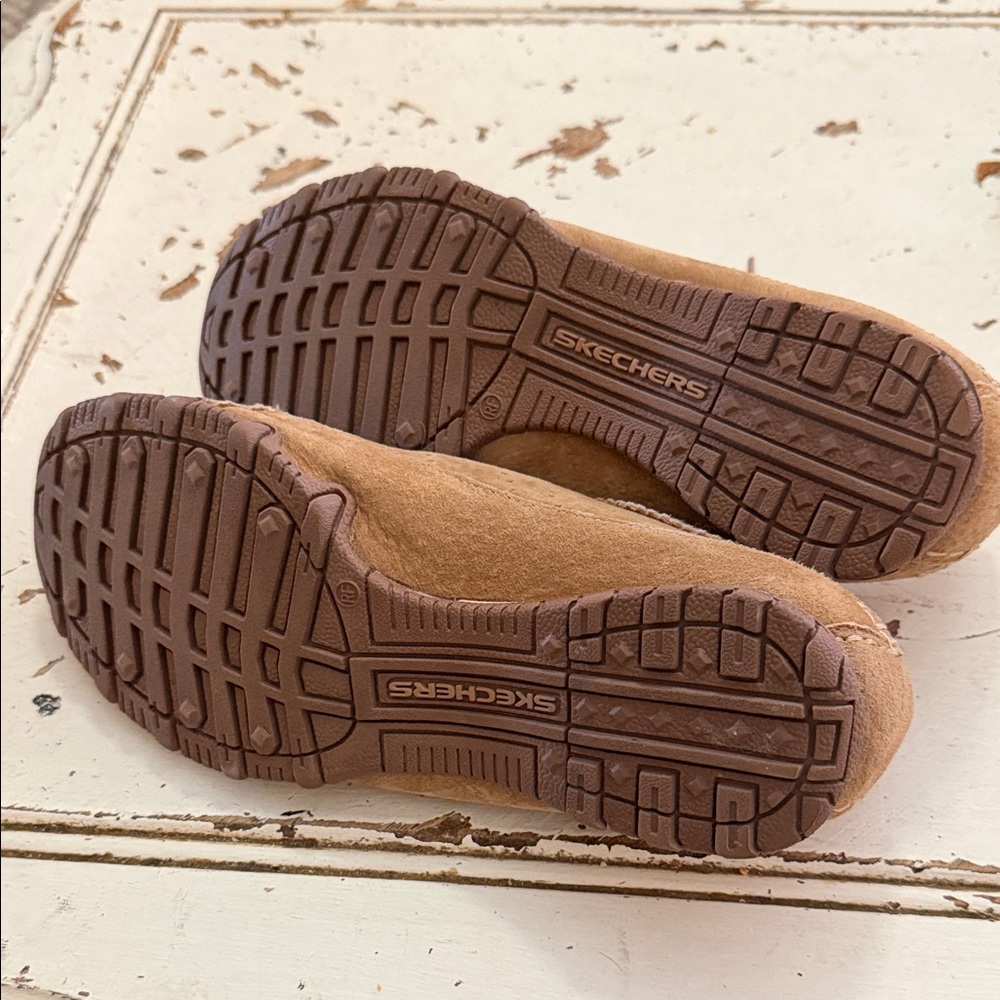 Skechers Shoes Womens 6.5 Relaxed Fit Biker Sneakers Beige Leather - Picture 5 of 8